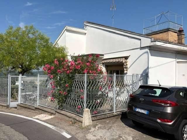 Villa Indipendente in vendita a Piemonte, Alessandria