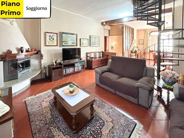 Villa Indipendente in vendita a Castelli Calepio, Lombardia