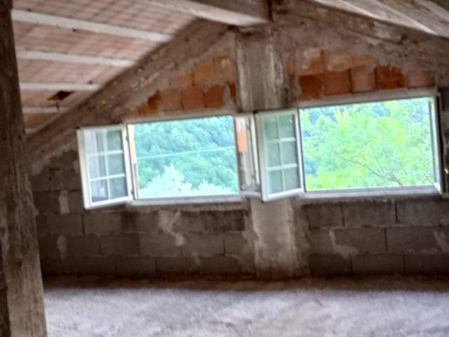 Villa Indipendente in vendita a Castello Del Matese, Campania