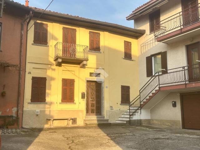 Villa Indipendente in vendita a Castello Di Brianza, Lombardia