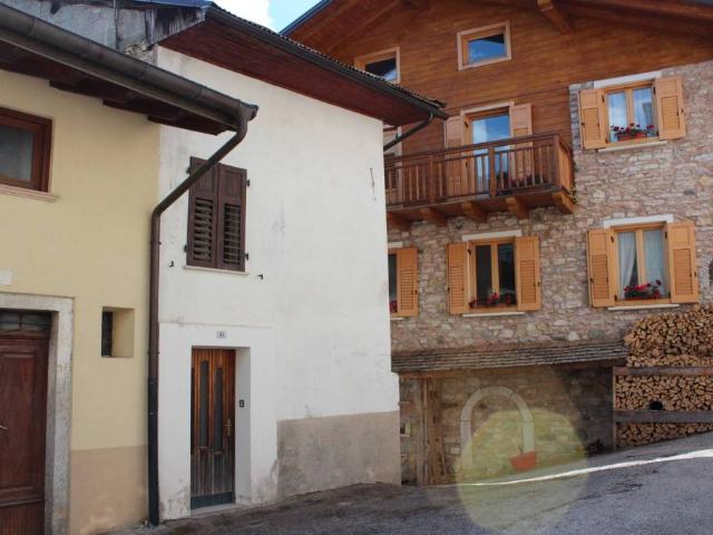 Villa Indipendente in vendita a Comunità Valsugana e Tesino, Castello Tesino