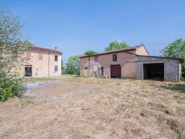 Villa Indipendente in vendita a Castellucchio, Lombardia