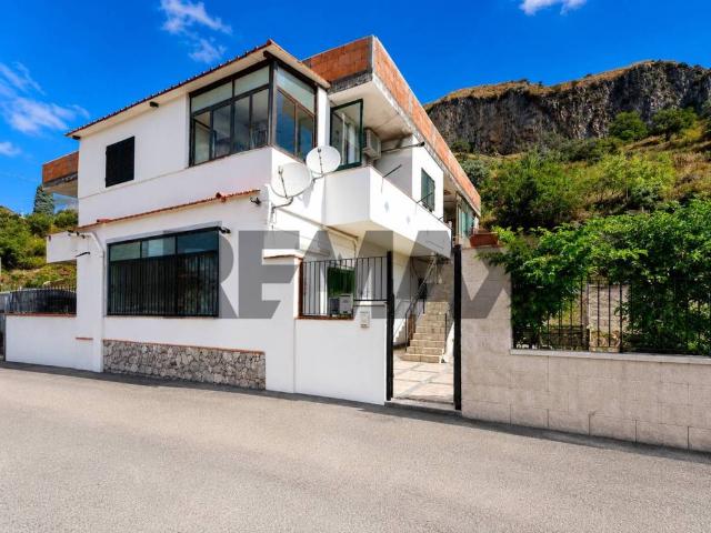 Villa Indipendente in vendita a Castelmola, Sicilia