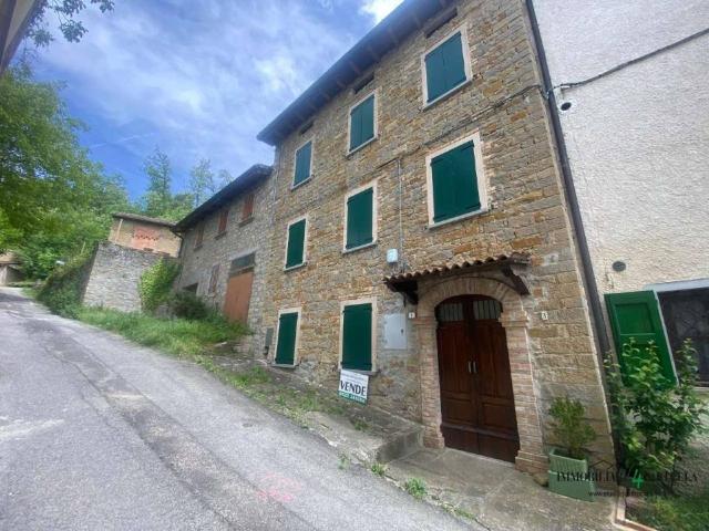 Villa Indipendente in vendita a Appennino Reggiano, Re