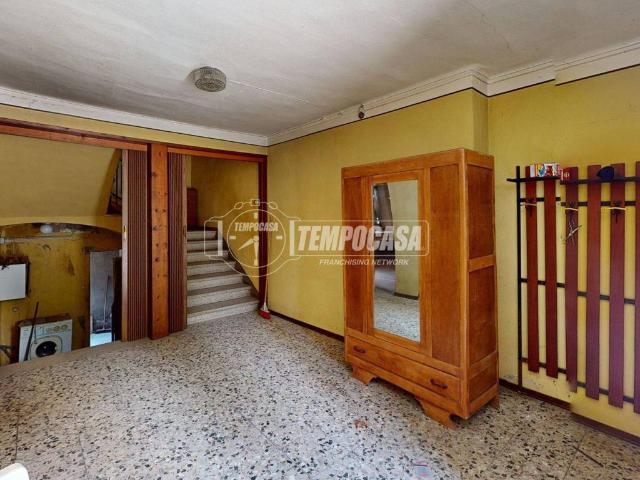 Villa Indipendente in vendita a Appennino Reggiano, Re