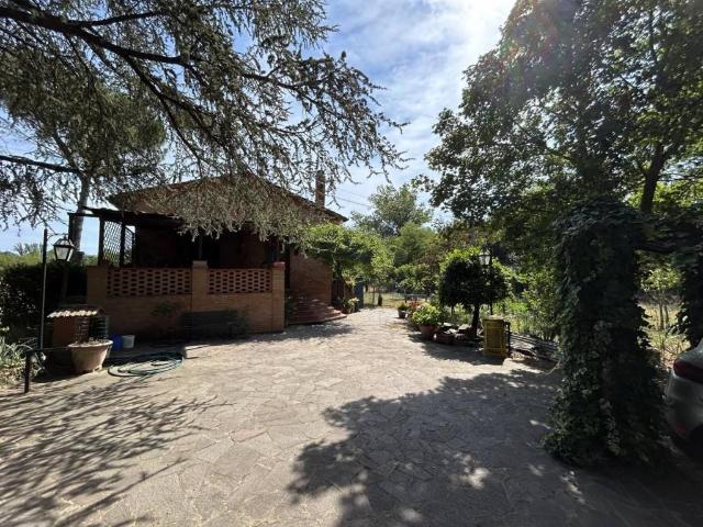 Villa Indipendente in vendita a Castelnuovo Berardenga, Toscana