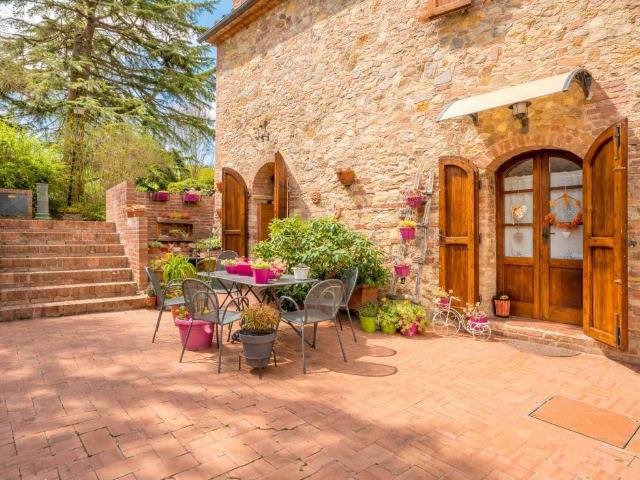 Villa Indipendente in vendita a Castelnuovo Berardenga, Toscana