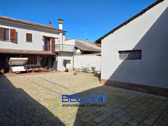 Villa Indipendente in vendita a Castelnuovo Bocca D'adda, Lombardia