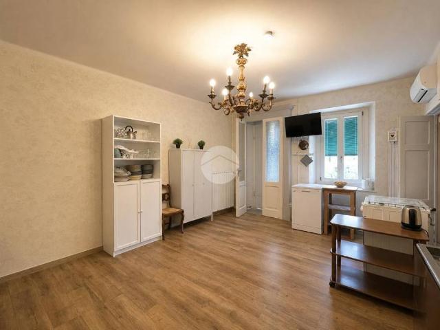 Villa Indipendente in vendita a Castelnuovo Del Garda, Veneto