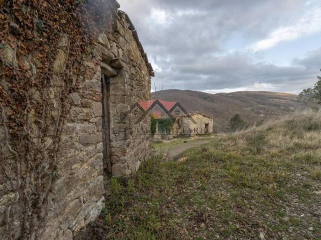 Villa Indipendente in vendita a Castelnuovo Val Di Cecina, Toscana