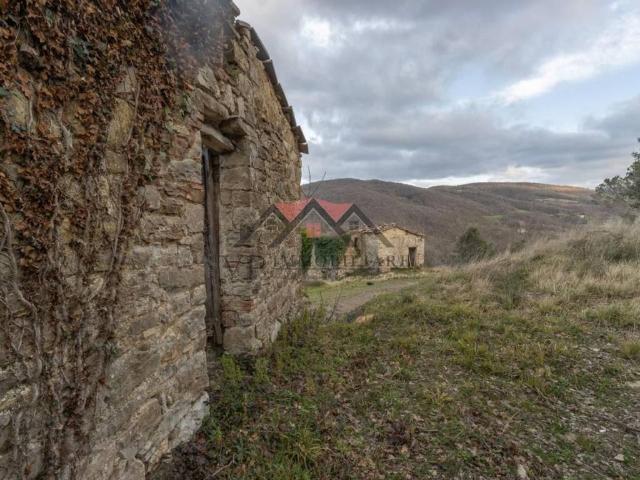 Villa Indipendente in vendita a Castelnuovo Val Di Cecina, Toscana