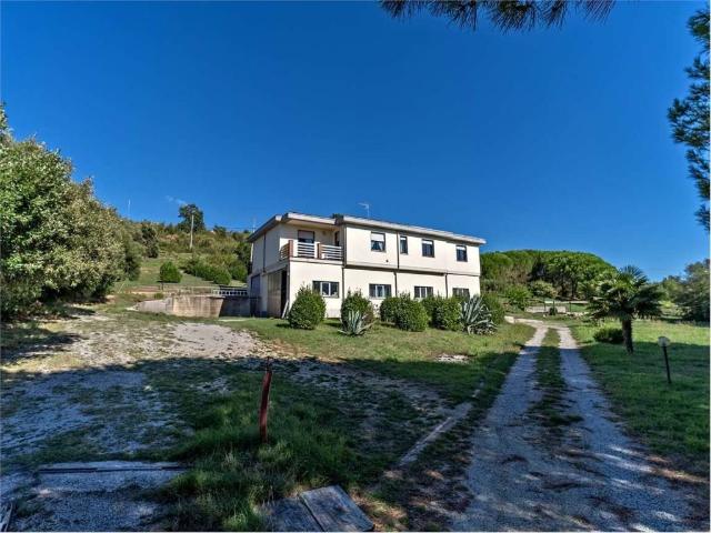 Villa Indipendente in vendita a La Colombaia, Castelnuovo di Val di Cecina