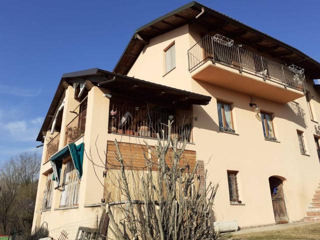 Villa Indipendente in vendita a Piemonte, Asti