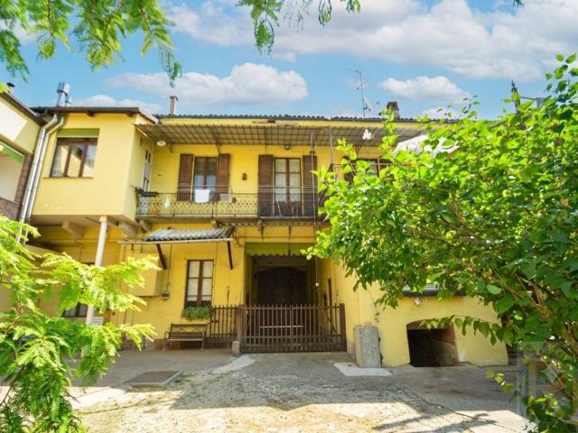 Villa Indipendente in vendita a Piemonte, Asti