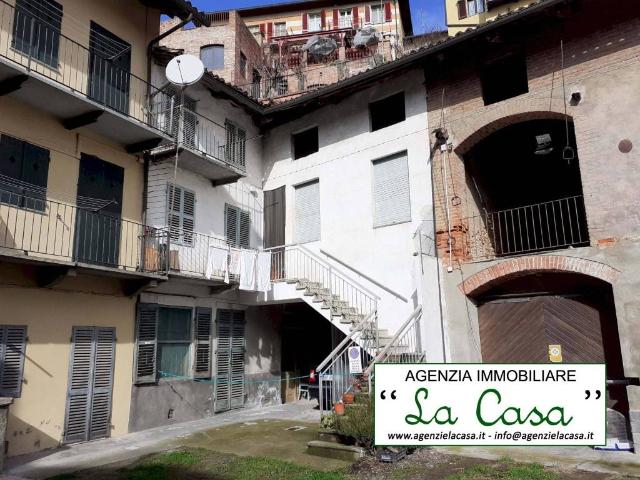 Villa Indipendente in vendita a Piemonte, Asti