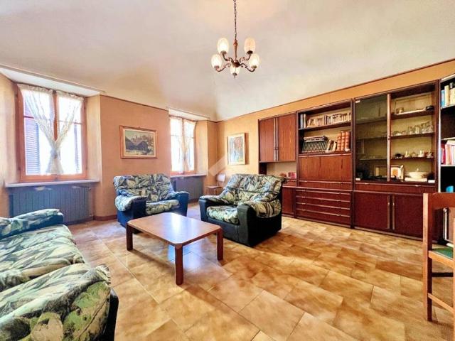 Villa Indipendente in vendita a Piemonte, Asti