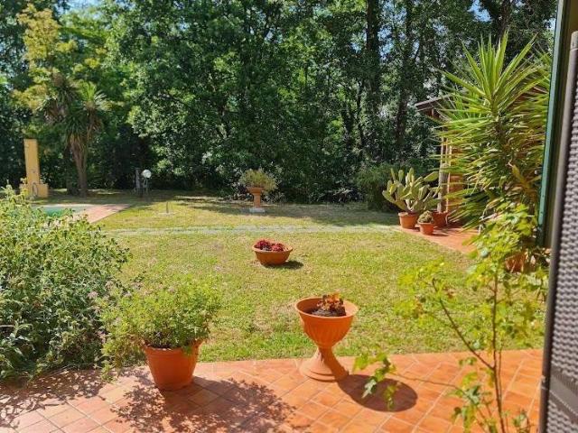 Villa Indipendente in vendita a Luni, Liguria