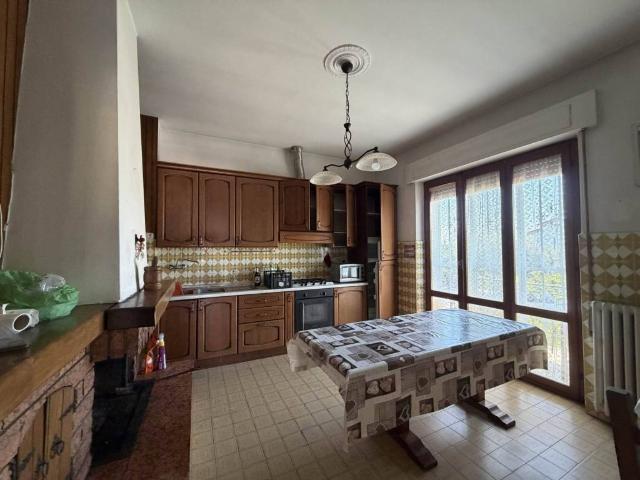 Villa Indipendente in vendita a Castelnuovo Magra, Liguria