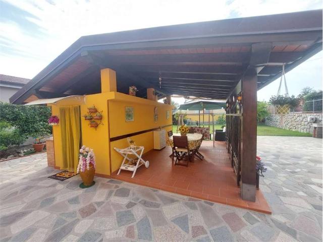 Villa Indipendente in vendita a Castelnuovo Magra, Liguria