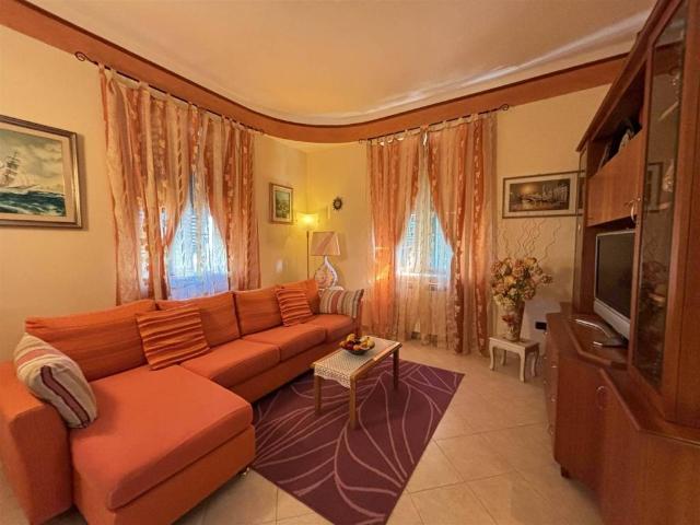 Villa Indipendente in vendita a Castelnuovo Magra, Liguria