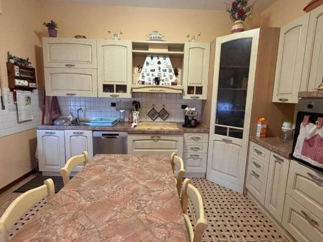 Villa Indipendente in vendita a Castelnuovo Magra, Liguria