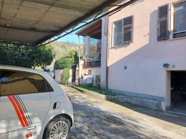 Villa Indipendente in vendita a Cerreta, Castelnuovo Magra