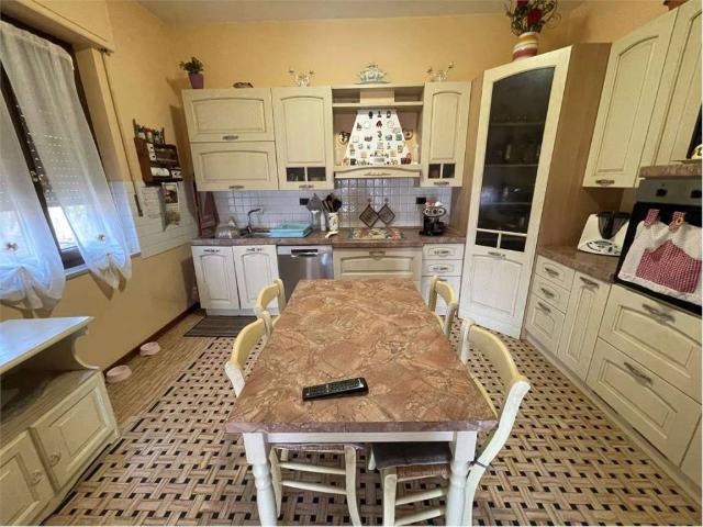 Villa Indipendente in vendita a Cerreta, Castelnuovo Magra