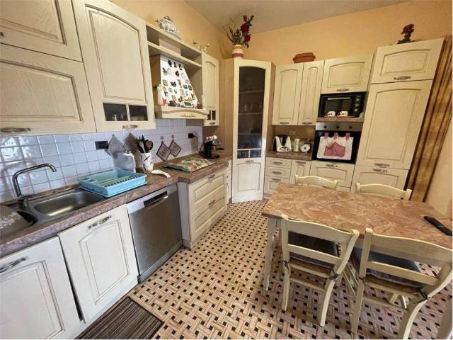 Villa Indipendente in vendita a Cerreta, Castelnuovo Magra
