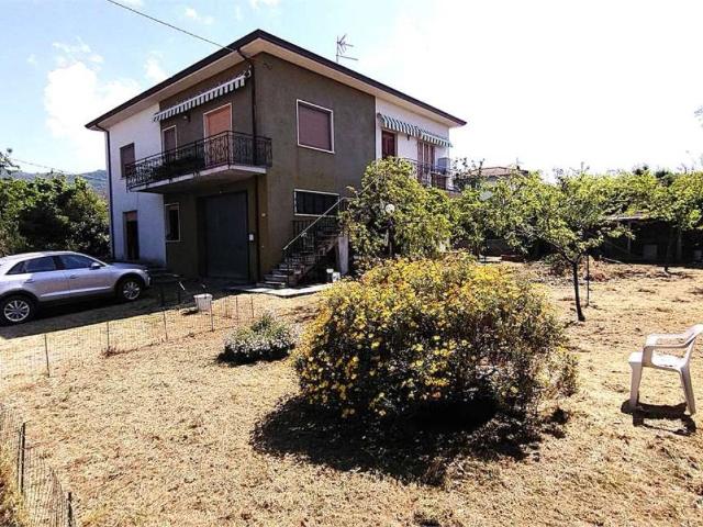 Villa Indipendente in vendita a Cerreta, Castelnuovo Magra