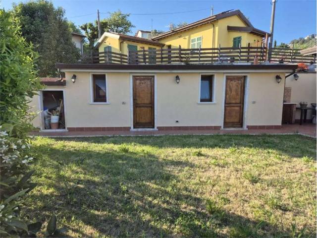 Villa Indipendente in vendita a Castelnuovo Magra, Liguria