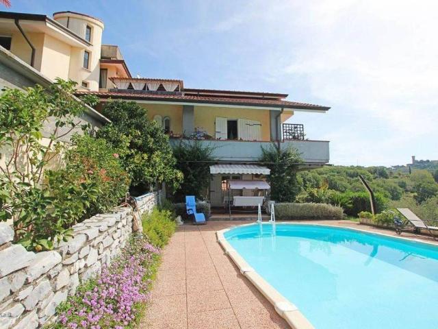 Villa Indipendente in vendita a Cerreta, Castelnuovo Magra