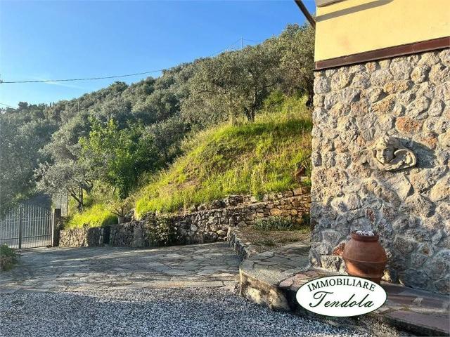 Villa Indipendente in vendita a Cerreta, Castelnuovo Magra