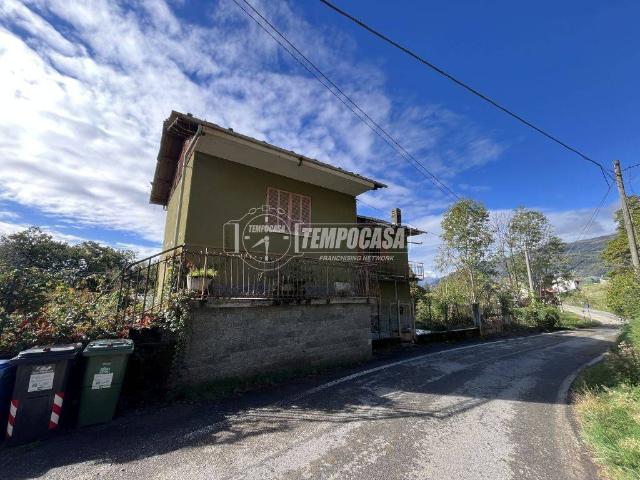 Villa Indipendente in vendita a Sale Castelnuovo, Castelnuovo Nigra