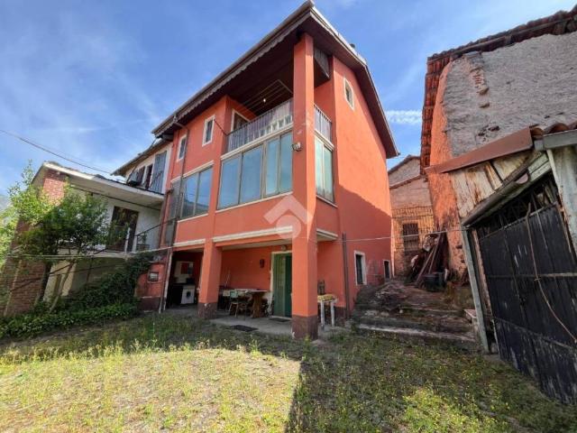 Villa Indipendente in vendita a Foresta, Piemonte