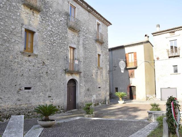 Villa Indipendente in vendita a Castelnuovo Parano, Lazio