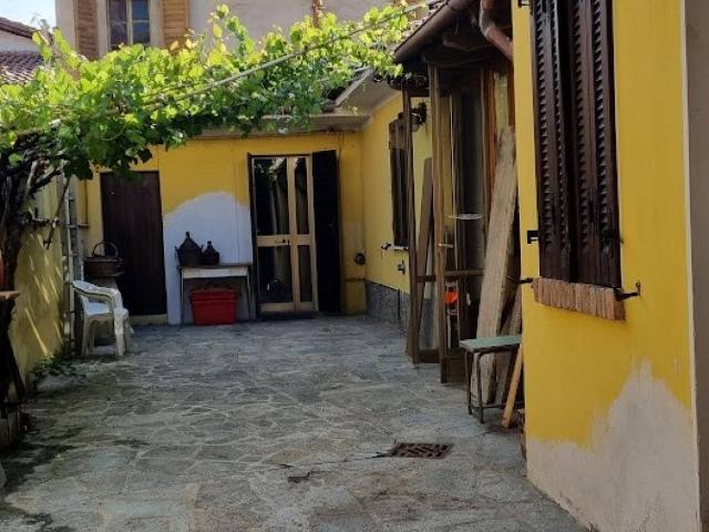 Villa Indipendente in vendita a Piemonte, Alessandria