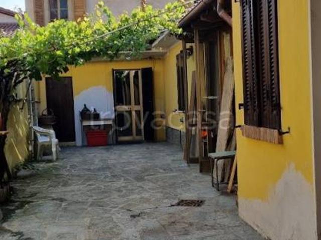 Villa Indipendente in vendita a Piemonte, Alessandria