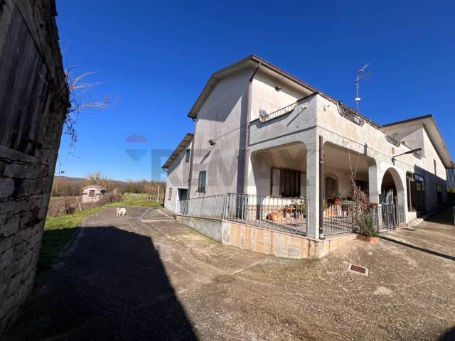 Villa Indipendente in vendita a Castelpagano, Campania