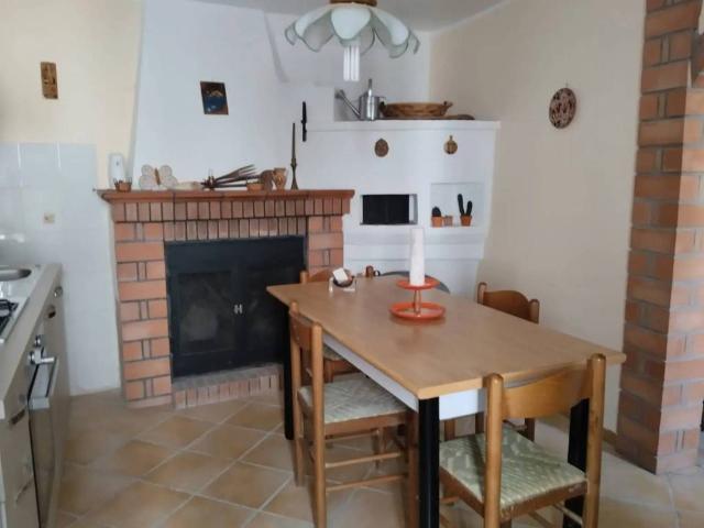 Villa Indipendente in vendita a Castelpetroso, Molise