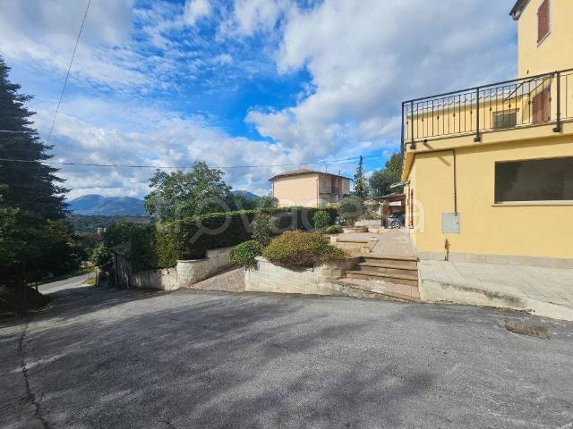 Villa Indipendente in vendita a Crispiero, Castelraimondo