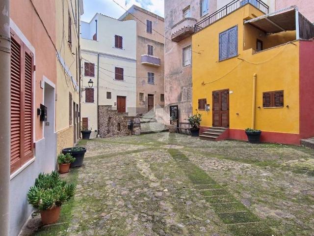 Villa Indipendente in vendita a Centro Storico, Castelsardo