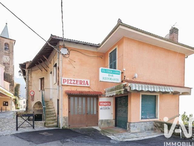 Villa Indipendente in vendita a Castelvecchio Di Rocca Barbena, Liguria
