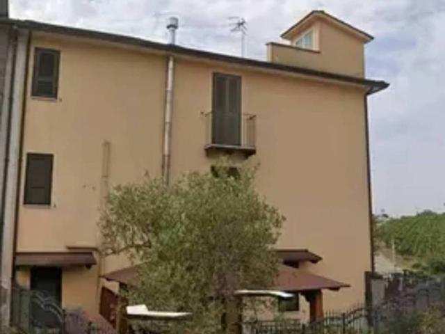 Villa Indipendente in vendita a Castelvenere, Campania