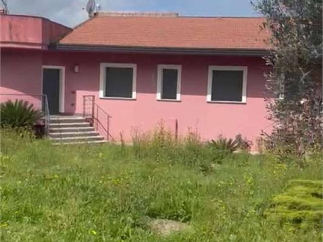 Villa Indipendente in vendita a Castelvenere, Campania