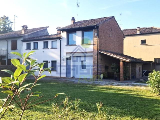 Villa Indipendente in vendita a Mezzano Chitantolo, Castelvetro Piacentino