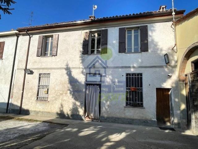Villa Indipendente in vendita a Castelvetro Piacentino, Reggio Emilia