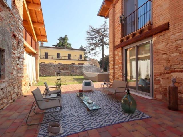 Villa Indipendente in vendita a Castenedolo, Lombardia