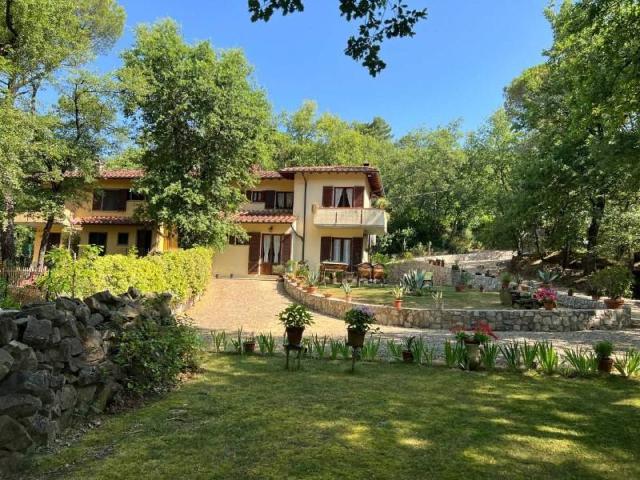 Villa Indipendente in vendita a Castiglion Fibocchi, Toscana