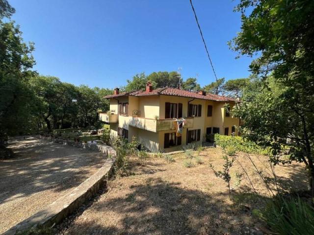 Villa Indipendente in vendita a Castiglion Fibocchi, Toscana