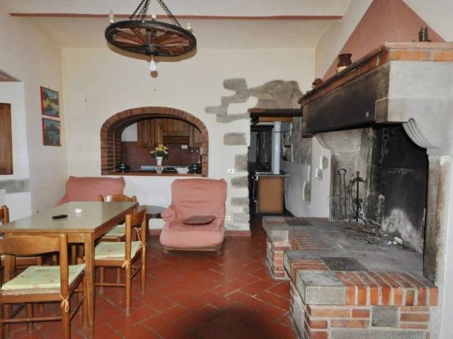 Villa Indipendente in vendita a Castiglion Fibocchi, Toscana